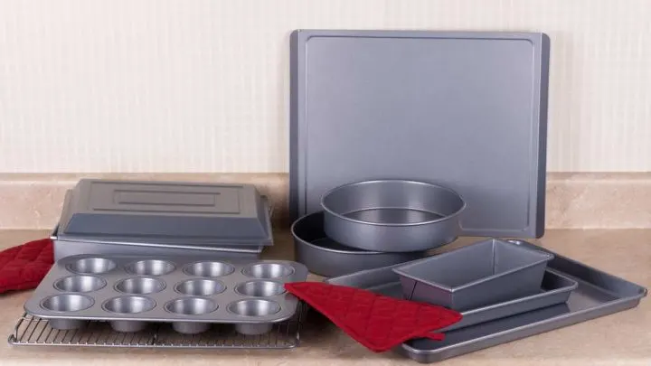 Best Bakeware Set 2023: 5+ Detailed Reviews