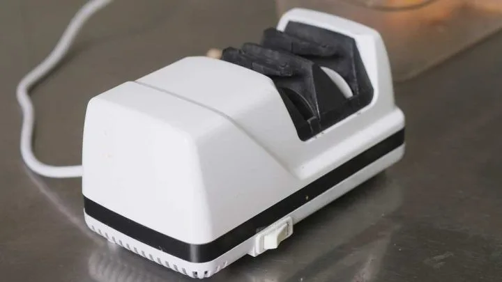 Best Electric Knife Sharpener 2023: 5+ Detailed Reviews