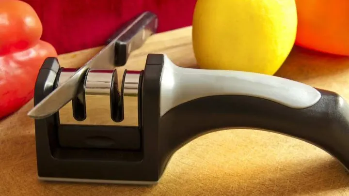 Best Knife Sharpener 2023: 5+ Detailed Reviews